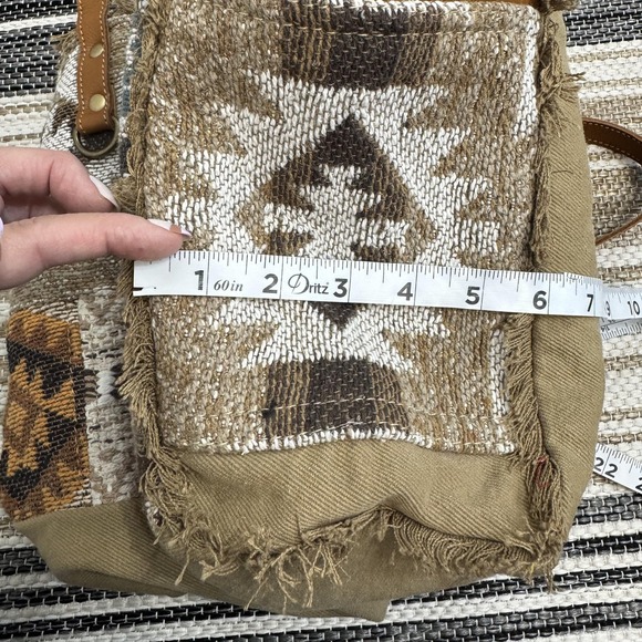 Myra Bag Tote Womens Large Brown Tan Canvas Aztec Southwestern Patchwork Zip - Picture 15 of 16
